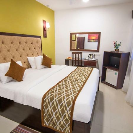 โรงแรมเมาท์บรีซ Dehiwala-Mount Lavinia ภายนอก รูปภาพ