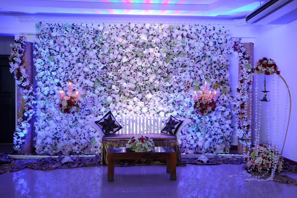 โรงแรมเมาท์บรีซ Dehiwala-Mount Lavinia ภายนอก รูปภาพ