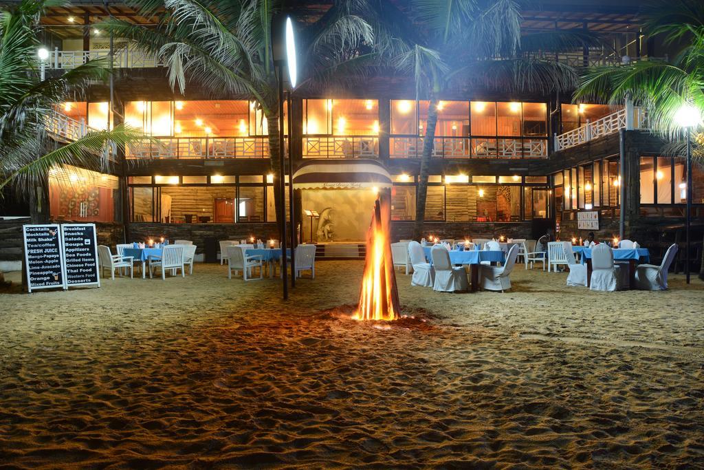 โรงแรมเมาท์บรีซ Dehiwala-Mount Lavinia ภายนอก รูปภาพ