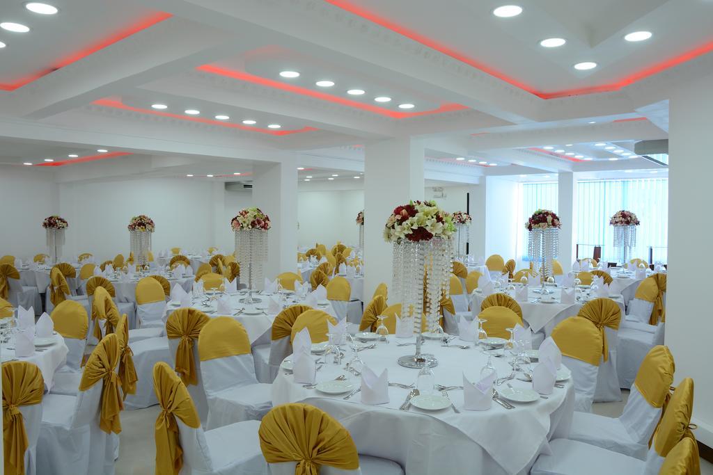 โรงแรมเมาท์บรีซ Dehiwala-Mount Lavinia ภายนอก รูปภาพ