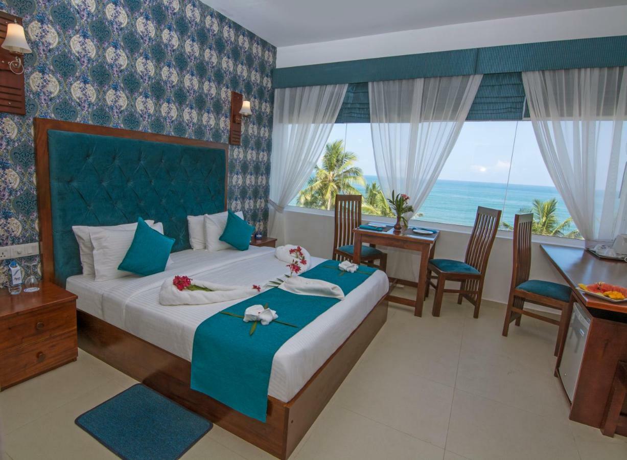 โรงแรมเมาท์บรีซ Dehiwala-Mount Lavinia ภายนอก รูปภาพ