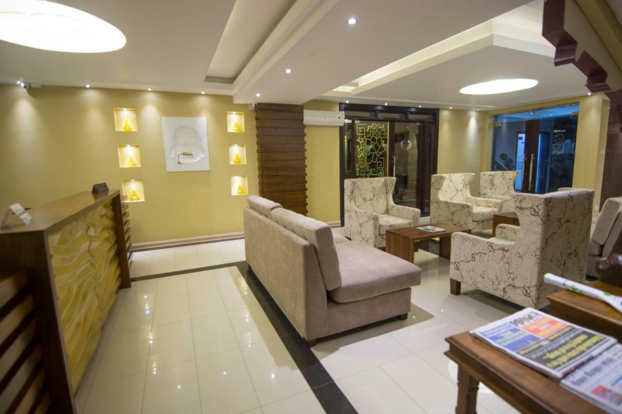 โรงแรมเมาท์บรีซ Dehiwala-Mount Lavinia ภายนอก รูปภาพ