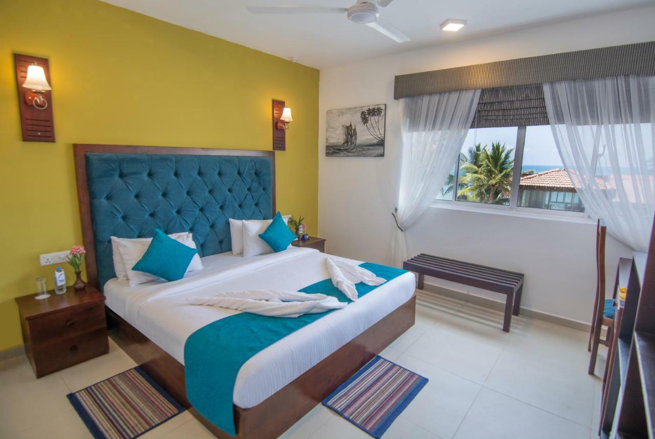 โรงแรมเมาท์บรีซ Dehiwala-Mount Lavinia ภายนอก รูปภาพ